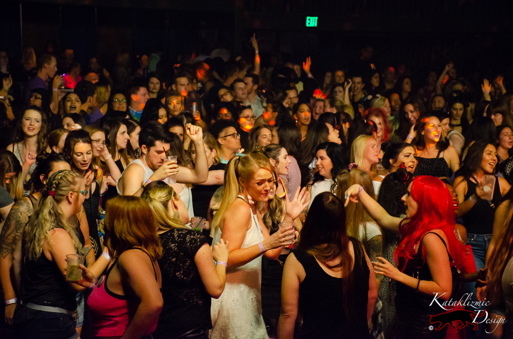 Packed dancefloor - Photo credit: Katherine Amy Vega